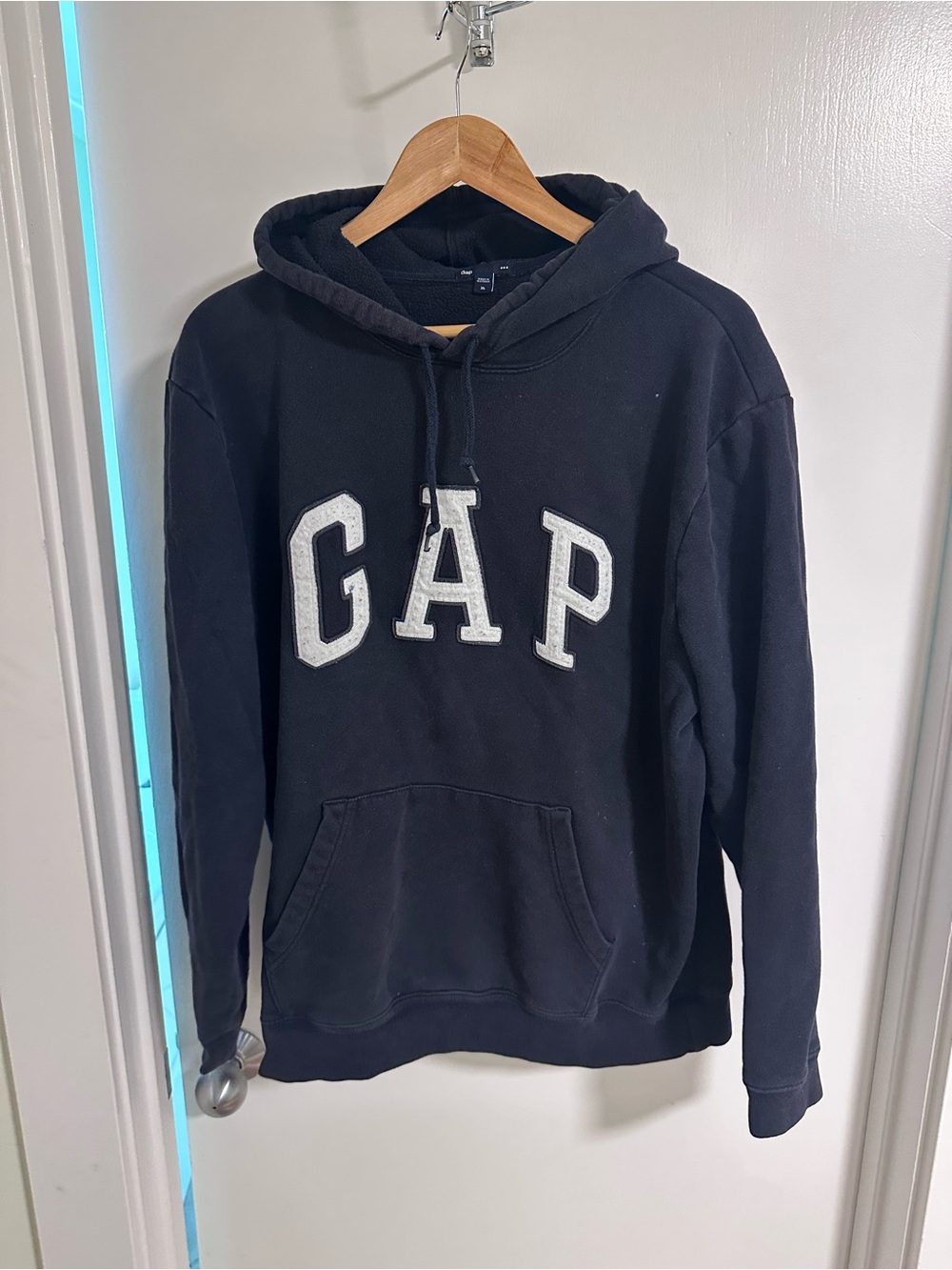 GAP Men's Navy Hoodie with White Appliqué Logo
